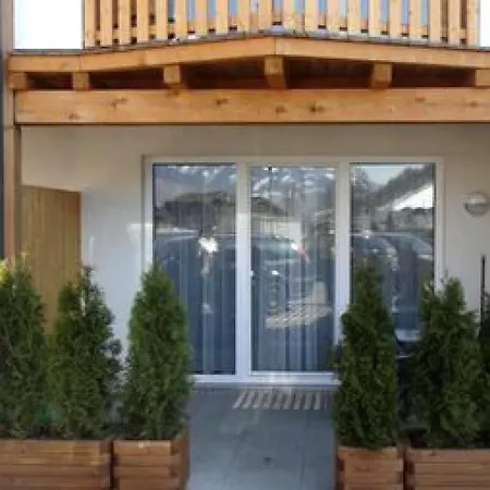 Adler Apartment *